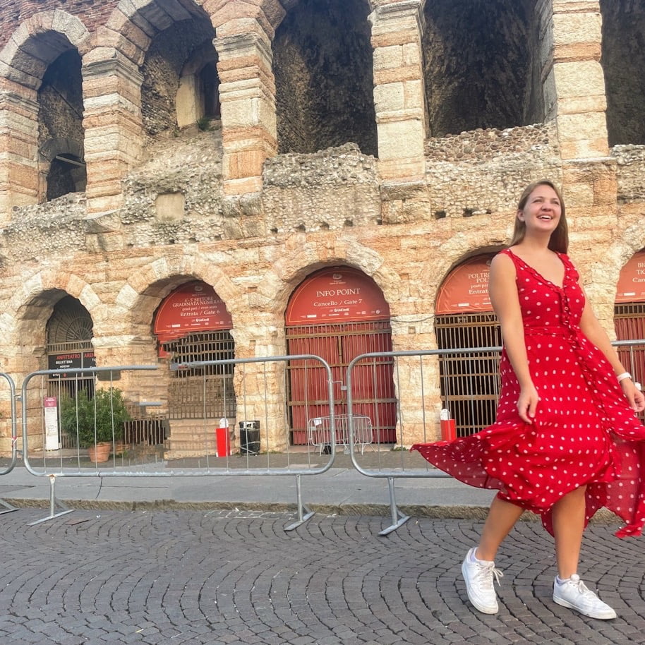Rent Outfits Andrea Abroad Rent Outfits Andrea Abroad