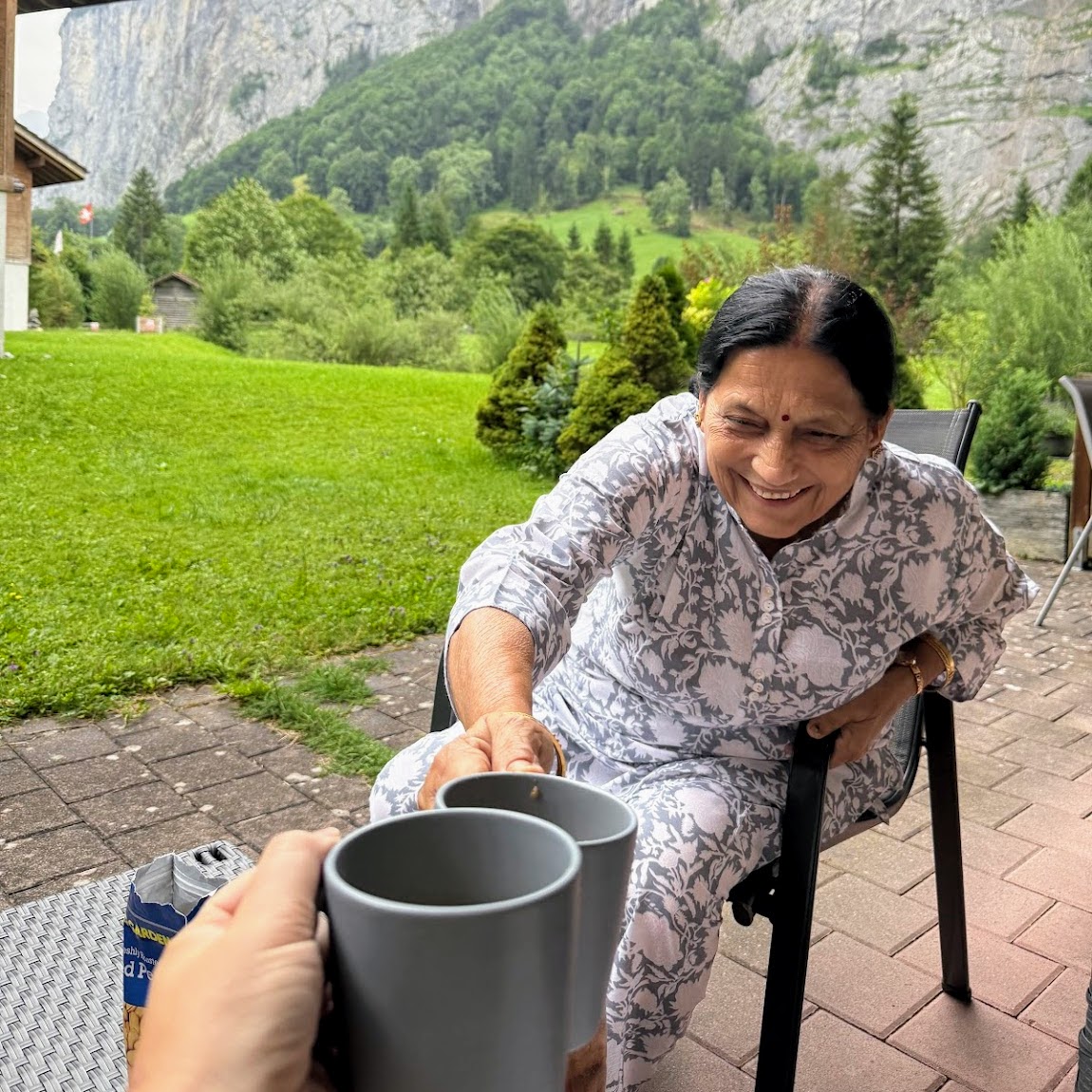 Lauterbrunnen chai in the backyard