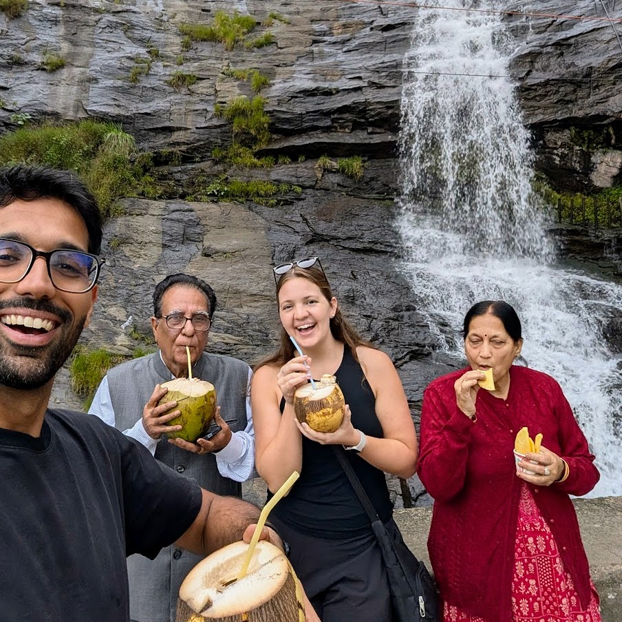 en route to Munnar waterfall